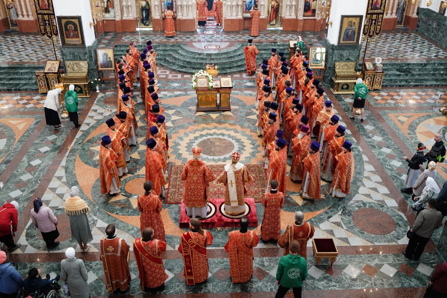 Мироносицкие чтения начались с соборной Божественной Литургии