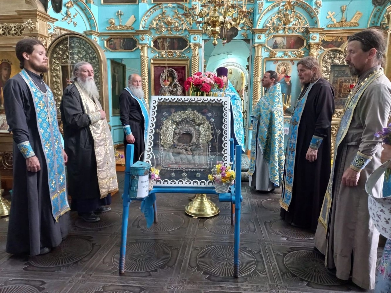 Завершился крестный ход с Владимирской иконой Божией Матери