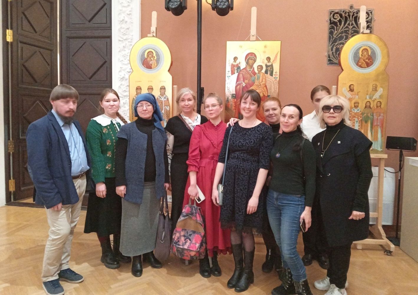 🆕 Иконописцы Царевококшайской мастерской стали участниками выставки «Небесная лазурь» в Казани