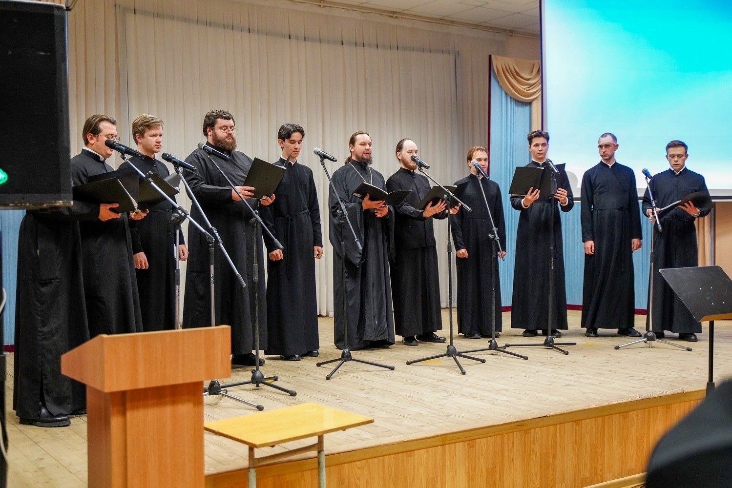🆕 В Православном центре Йошкар-Олы состоялся концерт хора Троице-Сергиевой лавры