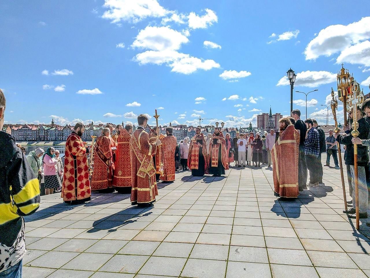 🆕 В день памяти святых Мефодия и Кирилла в Йошкар-Оле прошел крестный ход