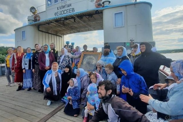 🆕 Крестный ход с Владимирской иконой Богородицы отправился из Сумок в Юрино