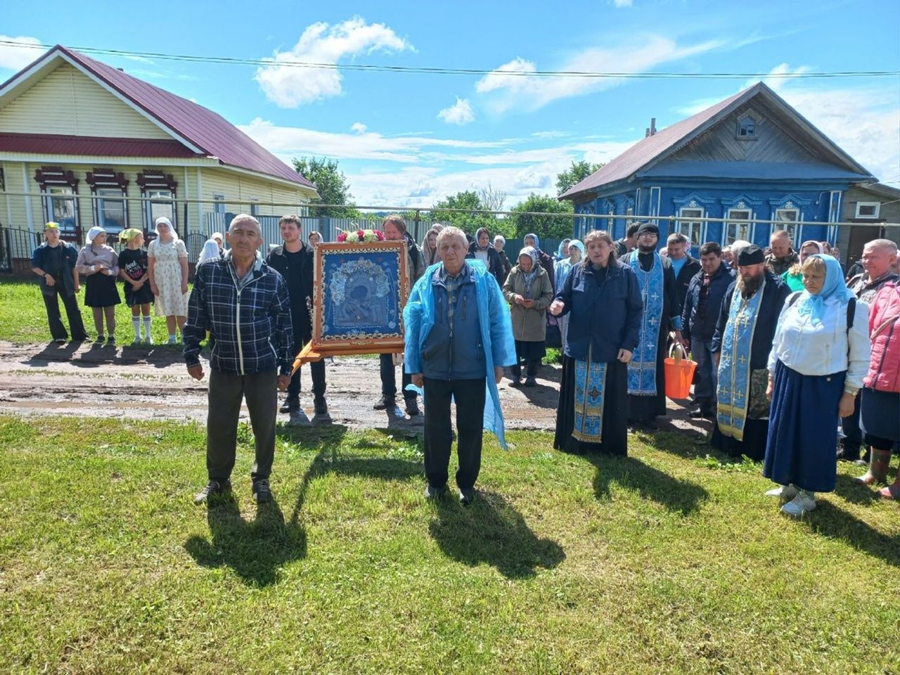 🆕 Крестный ход с Владимирской иконой Богородицы встретили в Козьмодемьянске