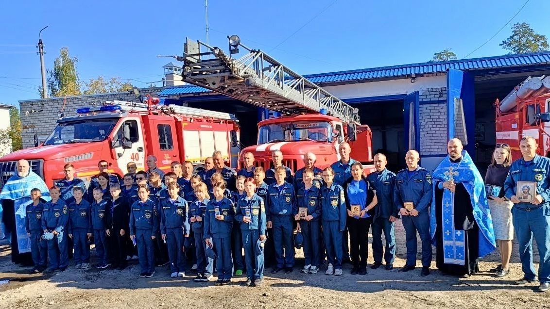 🆕 В Пожарно-спасательной части г. Звенигово отслужен молебен перед иконой «Неопалимая Купина»